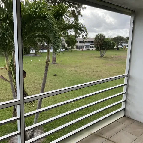 231 Berkshire K West Palm Beach FL 33417