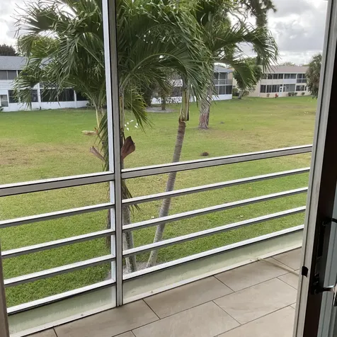 231 Berkshire K West Palm Beach FL 33417