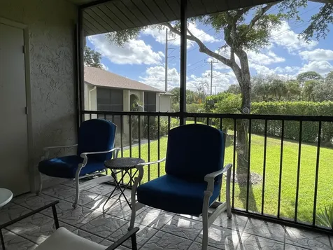 516 Shady Pine Way Greenacres FL 33415