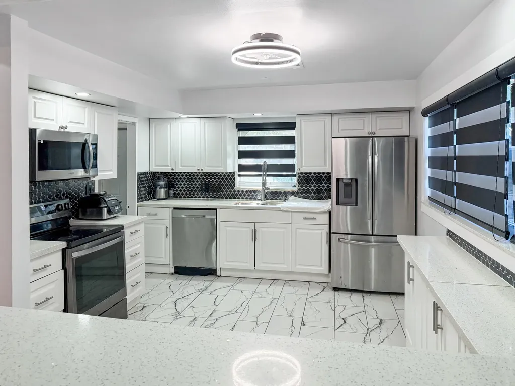 4919 Pine Knott Lane West Palm Beach FL 33417