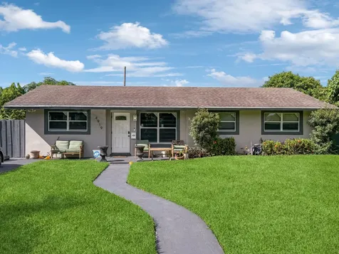 4919 Pine Knott Lane West Palm Beach FL 33417
