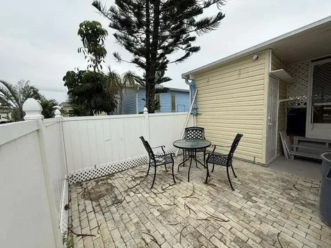 6085 Seashore Drive Atlantis FL 33462