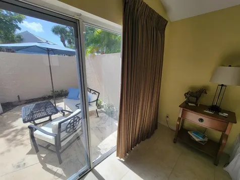 33 Selby Lane Palm Beach Gardens FL 33418