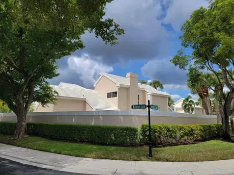 33 Selby Lane Palm Beach Gardens FL 33418