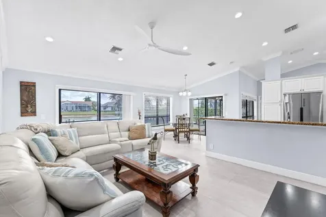 5637 Egret Isle Trail Lake Worth FL 33467