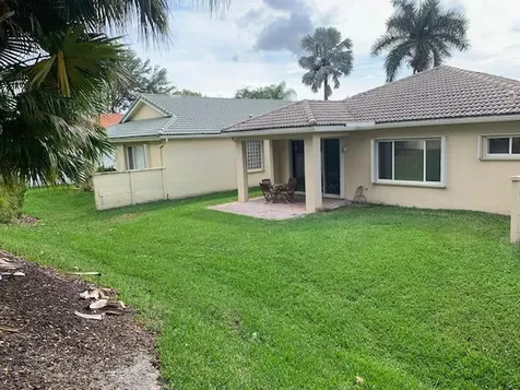 8010 Bellafiore Way Boynton Beach FL 33473