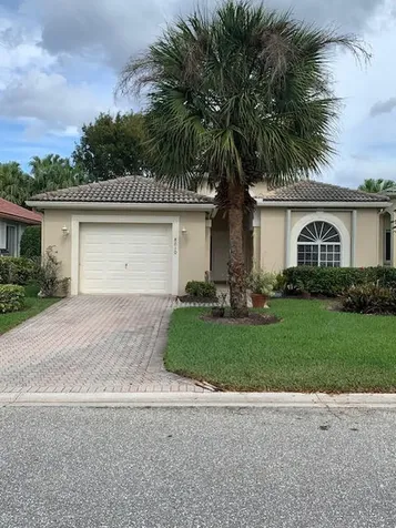 8010 Bellafiore Way Boynton Beach FL 33473