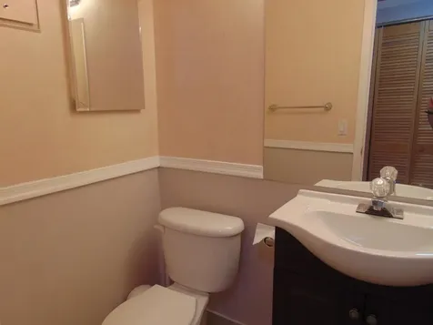 292 Fanshaw G Boca Raton FL 33434