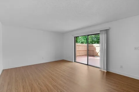 226 Alemeda Drive Palm Springs FL 33461