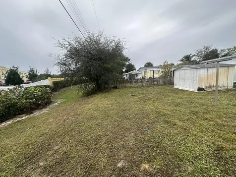 6950 Se Ridgeway Terrace Hobe Sound FL 33455