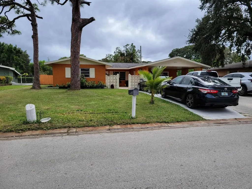 2405 Royal Palm Drive Fort Pierce FL 34982