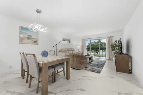 6936 Huntington Lane Delray Beach FL 33446