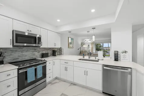 6936 Huntington Lane Delray Beach FL 33446