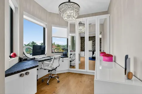 785 Ne 70th Street Boca Raton FL 33487