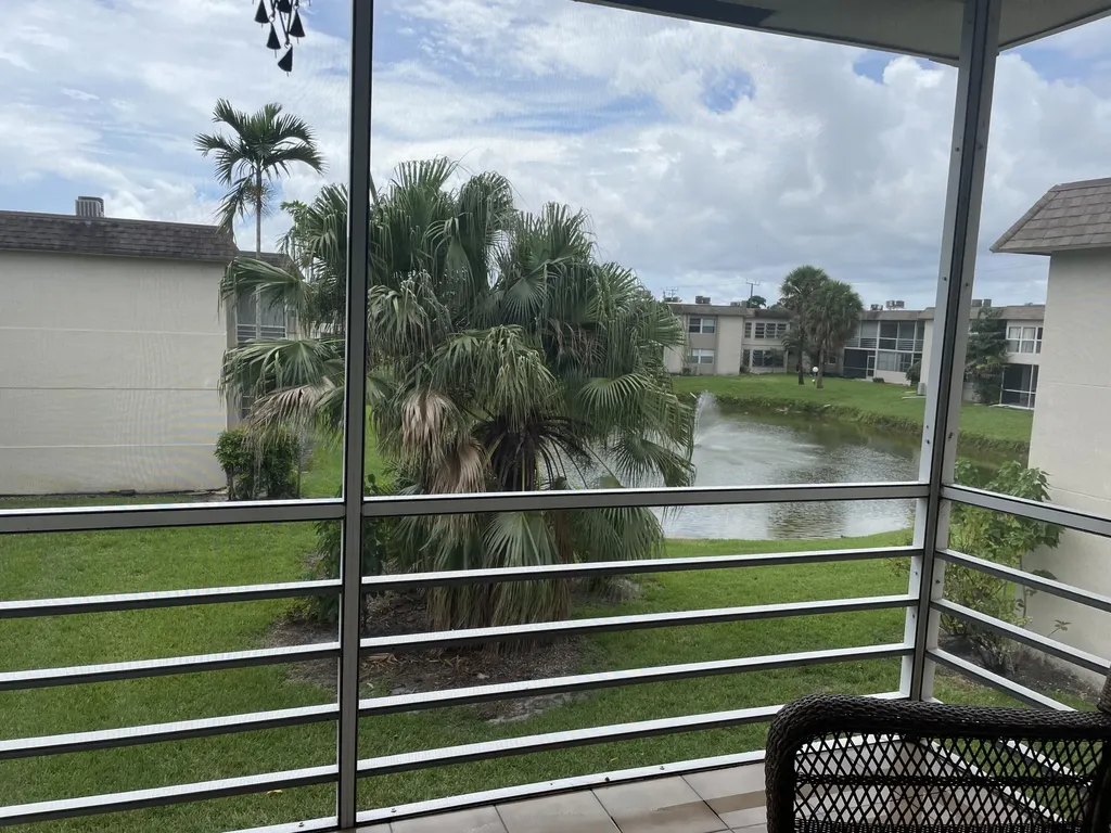 506 Davis Road Palm Springs FL 33461