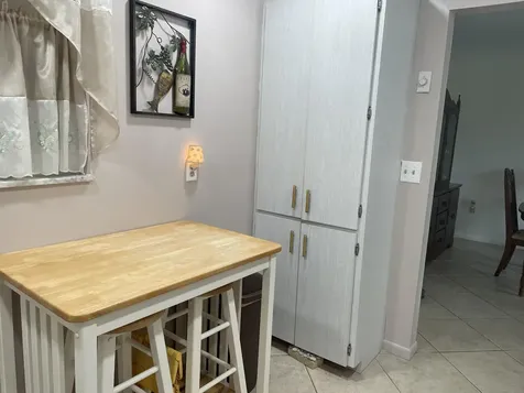 506 Davis Road Palm Springs FL 33461