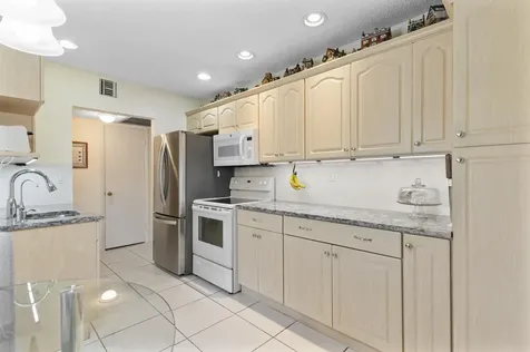 5180 E Sabal Palm Boulevard Tamarac FL 33319