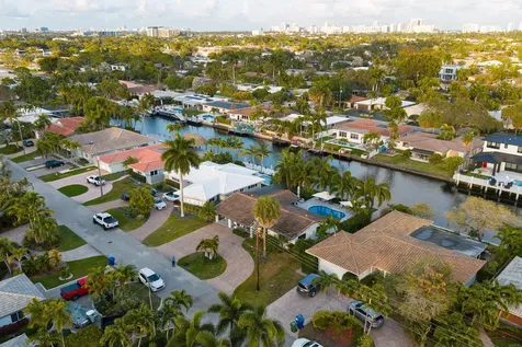 2200 Ne 15th Terrace Wilton Manors FL 33305