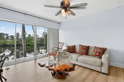 1319 E Hillsboro Boulevard Deerfield Beach FL 33441