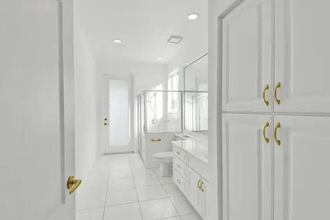 807 Coventry Street Boca Raton FL 33487