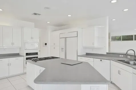 807 Coventry Street Boca Raton FL 33487