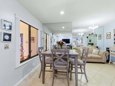331 Knotty Pine Circle Greenacres FL 33463