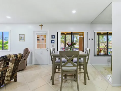 331 Knotty Pine Circle Greenacres FL 33463