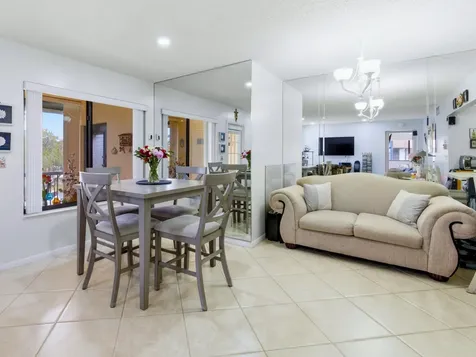 331 Knotty Pine Circle Greenacres FL 33463