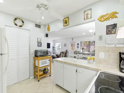 331 Knotty Pine Circle Greenacres FL 33463