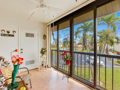 331 Knotty Pine Circle Greenacres FL 33463