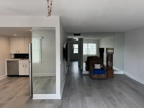 2039 Rexford Boca Raton FL 33434