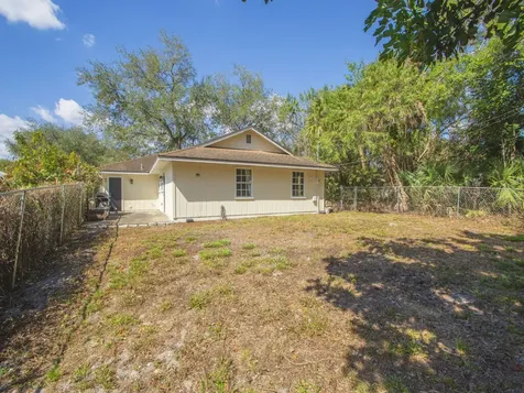 1304 32nd Avenue Vero Beach FL 32968