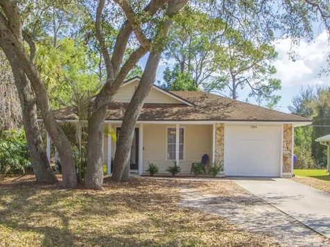 1304 32nd Avenue Vero Beach FL 32968