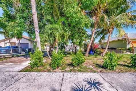 237 SW 3rd Avenue Delray Beach FL 33444