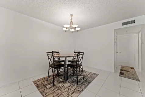 201 Country Lane Boynton Beach FL 33435