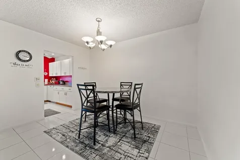 201 Country Lane Boynton Beach FL 33435