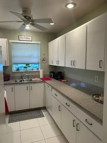 201 Country Lane Boynton Beach FL 33435
