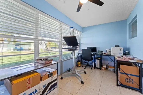 201 Country Lane Boynton Beach FL 33435