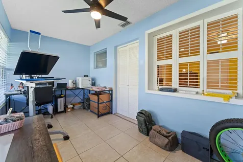 201 Country Lane Boynton Beach FL 33435