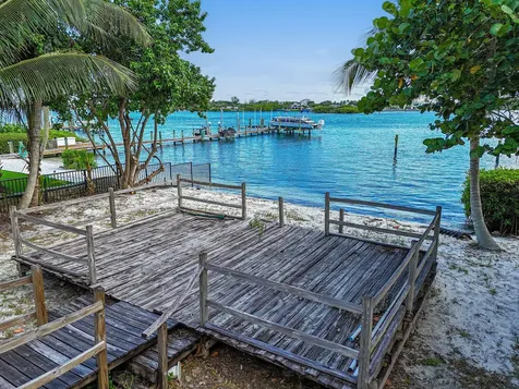 114 W Riverside Drive Jupiter FL 33469