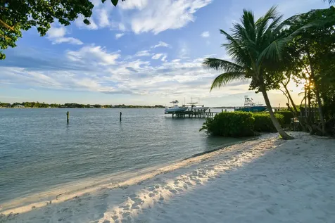 114 W Riverside Drive Jupiter FL 33469