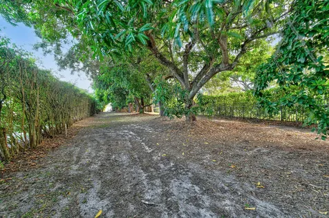 114 W Riverside Drive Jupiter FL 33469