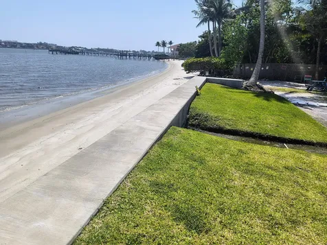 1516 S Lakeside Drive Lake Worth Beach FL 33460