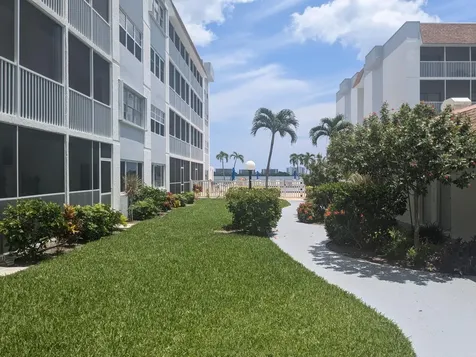 1516 S Lakeside Drive Lake Worth Beach FL 33460