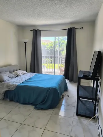 1516 S Lakeside Drive Lake Worth Beach FL 33460