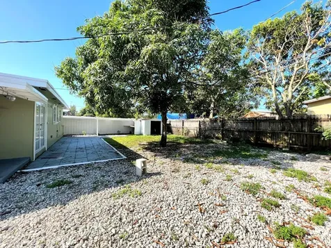67 Tortuga Road Palm Springs FL 33461