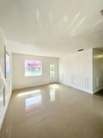 67 Tortuga Road Palm Springs FL 33461
