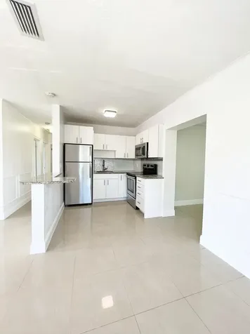 67 Tortuga Road Palm Springs FL 33461