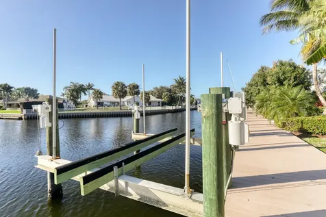 12293 Coconut Row Palm Beach Gardens FL 33410