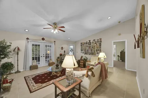 8690 Shadylake Lane Fort Pierce FL 34947
